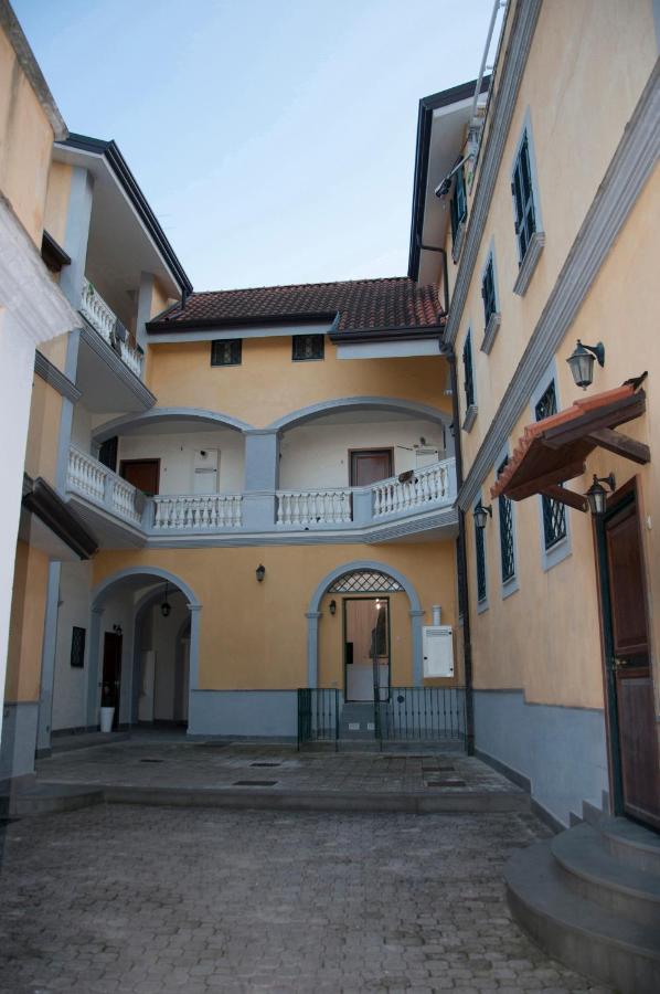 Cerasella House Apartment กาสเตลลัมมาเร ดิ สตาเบีย ภายนอก รูปภาพ